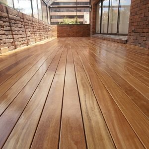 deck en madera cumarú